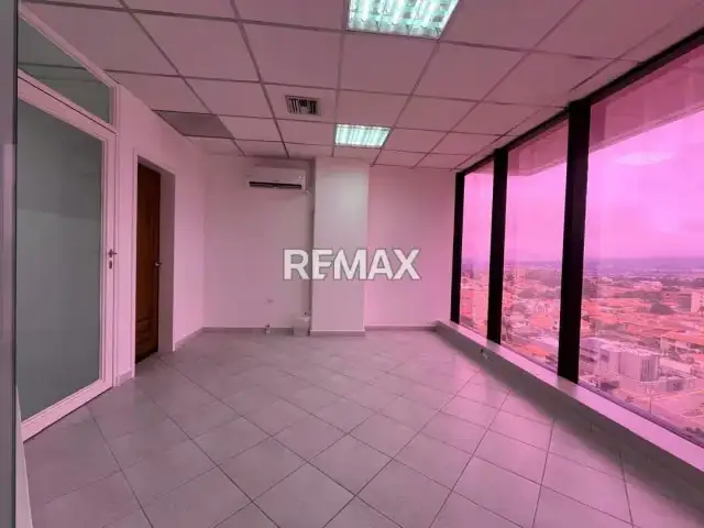 Oficina en Venta Torre Milenium Zona Este-Barquisimeto