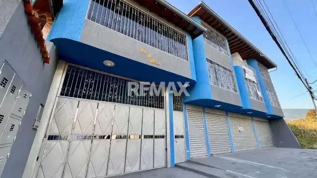 EN VENTA LOCAL A ESTRENAR PISO 1 EDIFICIO GALLARDIN