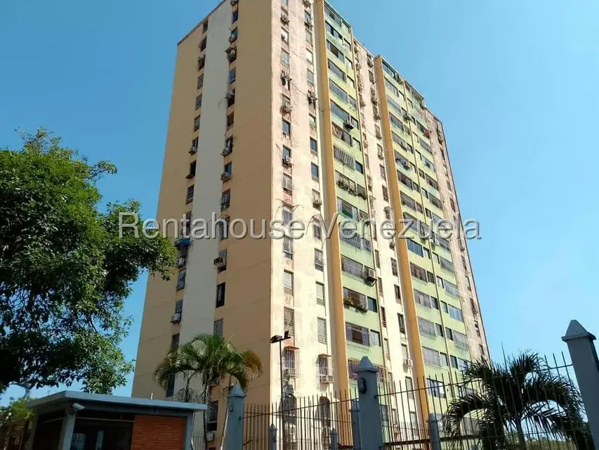 Apartamento (Multiples Niveles) en Venta en Zona Este, Lara - 2