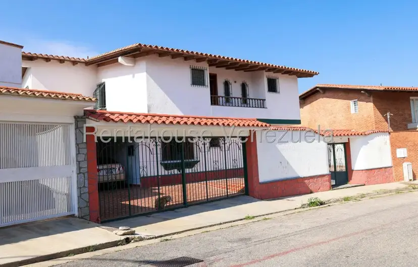 Casa (Multipes Niveles) en Venta en Los Naranjos del Cafetal, Distrito Metropolitano