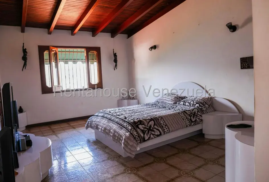 Casa (Multipes Niveles) en Venta en Los Naranjos del Cafetal, Distrito Metropolitano - 19