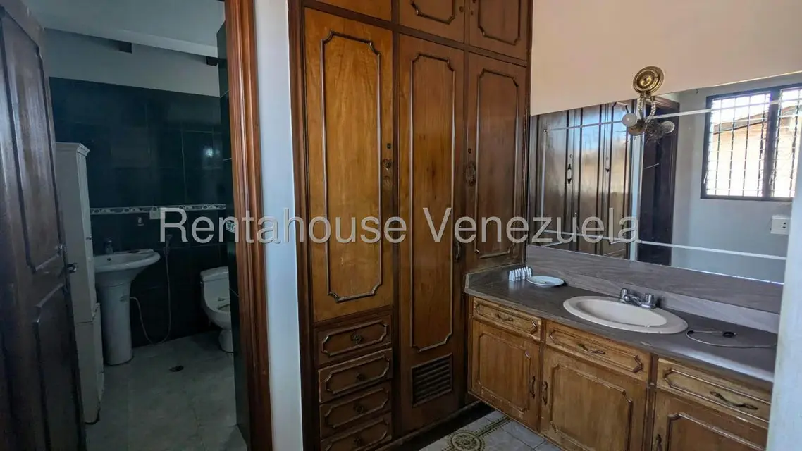 Casa (Multipes Niveles) en Venta en Los Naranjos del Cafetal, Distrito Metropolitano - 21