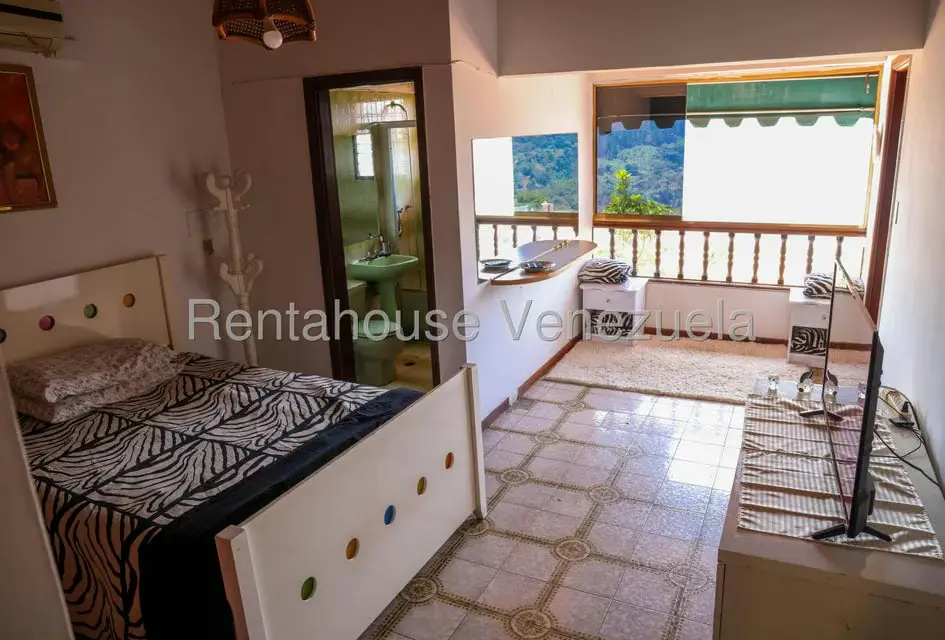 Casa (Multipes Niveles) en Venta en Los Naranjos del Cafetal, Distrito Metropolitano - 22