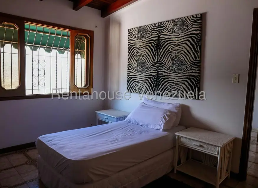 Casa (Multipes Niveles) en Venta en Los Naranjos del Cafetal, Distrito Metropolitano - 26