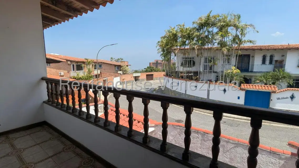 Casa (Multipes Niveles) en Venta en Los Naranjos del Cafetal, Distrito Metropolitano - 28