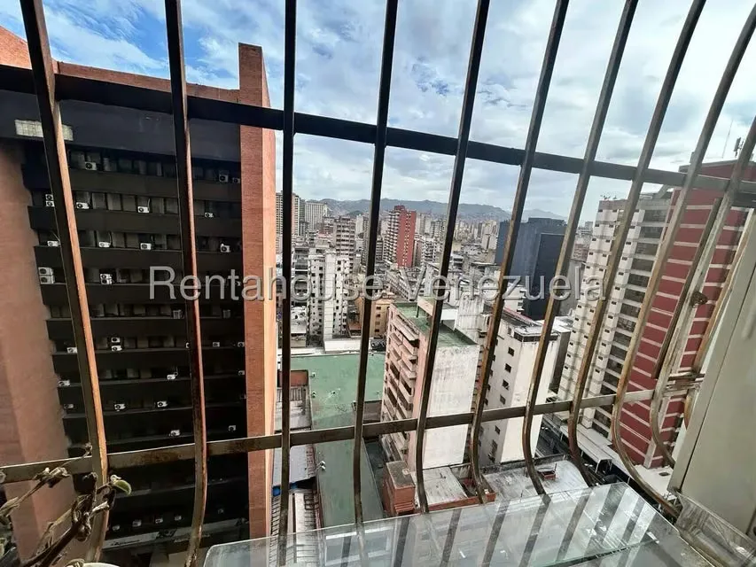 Apartamento (1 Nivel) en Venta en Parroquia La Candelaria, Distrito Metropolitano - 13