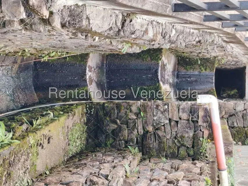 Casa (Colonial) en Venta en La Colonia Tovar, Aragua - 10