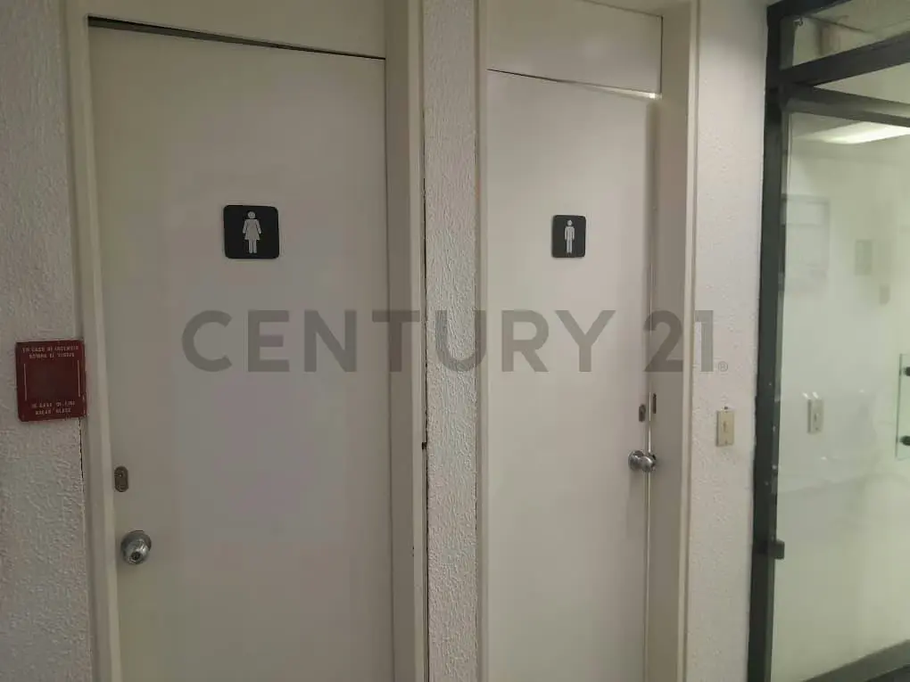 JCC - SE VENDE TODO UN PISO DE DOS OFICINAS AMOBLADAS DE 168 MTS2. CADA UNA - 23