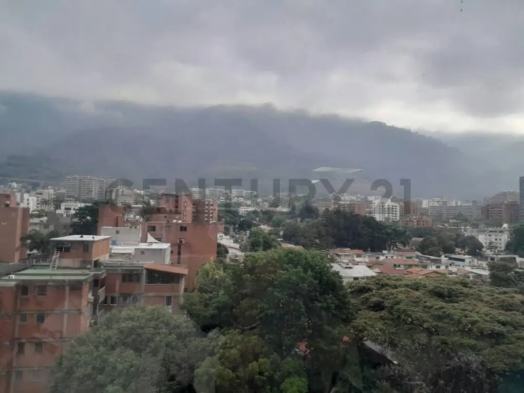 JCC - SE VENDE TODO UN PISO DE DOS OFICINAS AMOBLADAS DE 168 MTS2. CADA UNA - 9