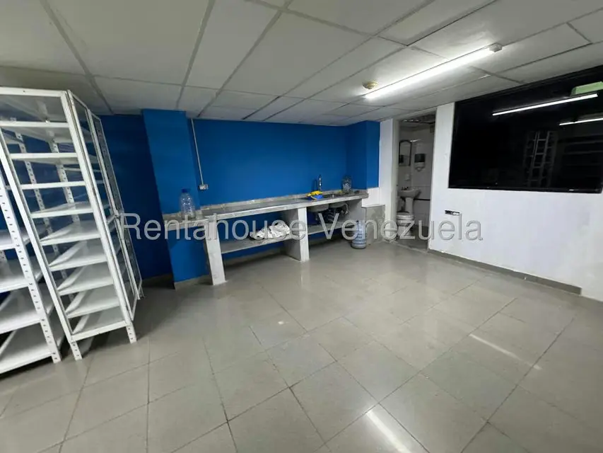 Local Comercial en Alquiler en Colinas de Bello Monte, Distrito Metropolitano - 17