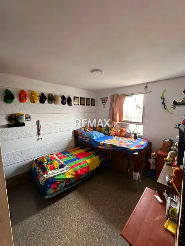 En Venta Amplio apartamento en zona Privilegiada del Oeste de Barquisimeto - 4