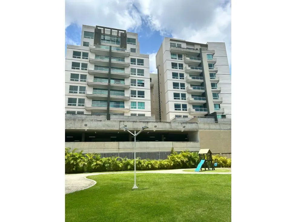 APARTAMENTO EN VENTA 133 M2-URB. LA LAGUNITA - 19