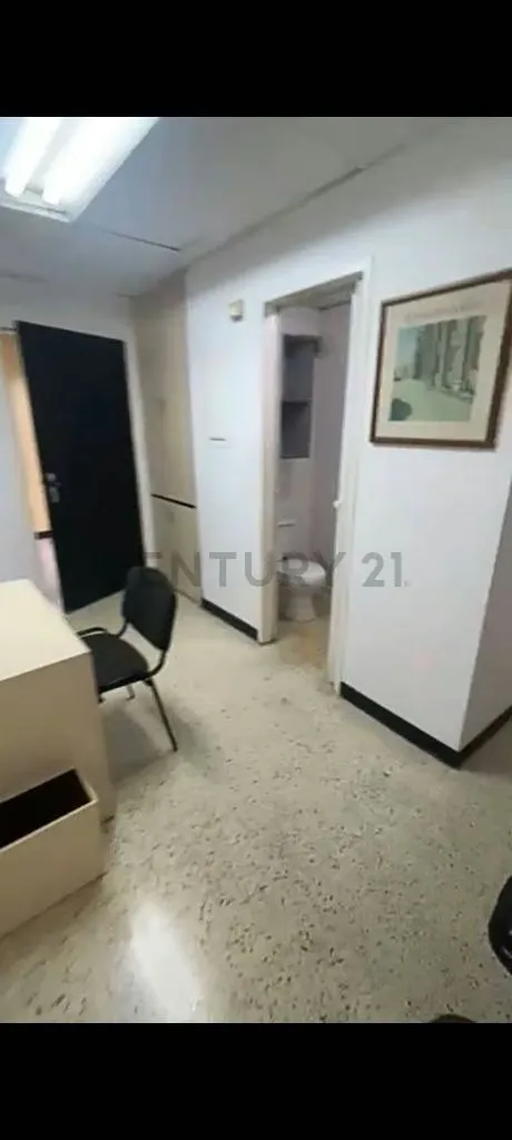 Se alquila oficina cerca de Capitolio - 8
