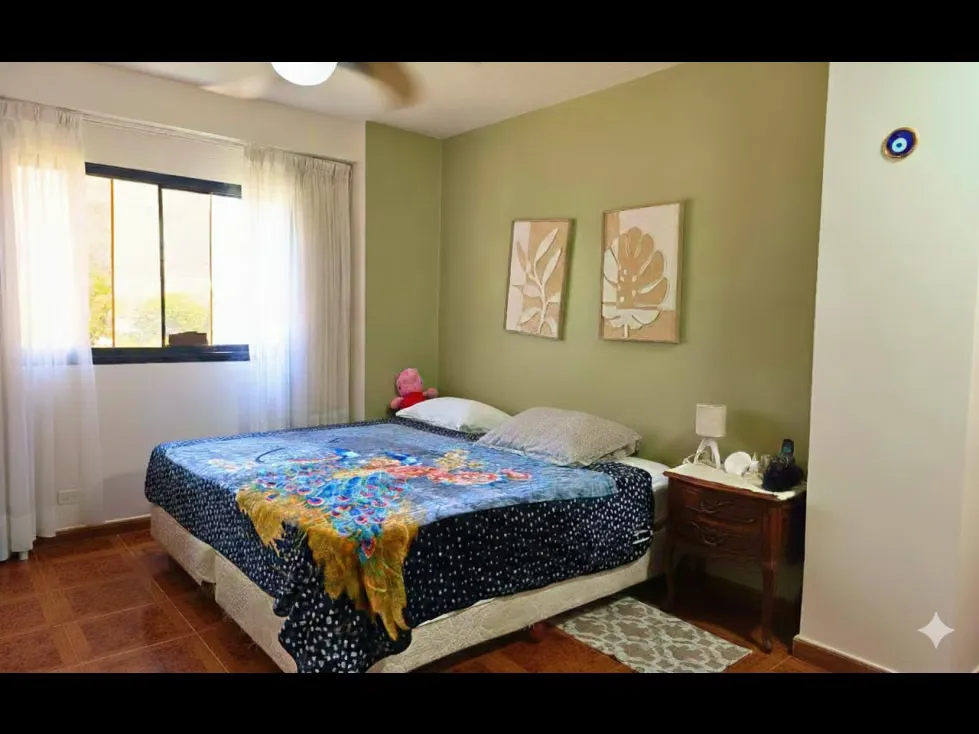 Venta de PH, Urb Los Chorros, 502mt2,5H,6B,7E 26-11 - 22