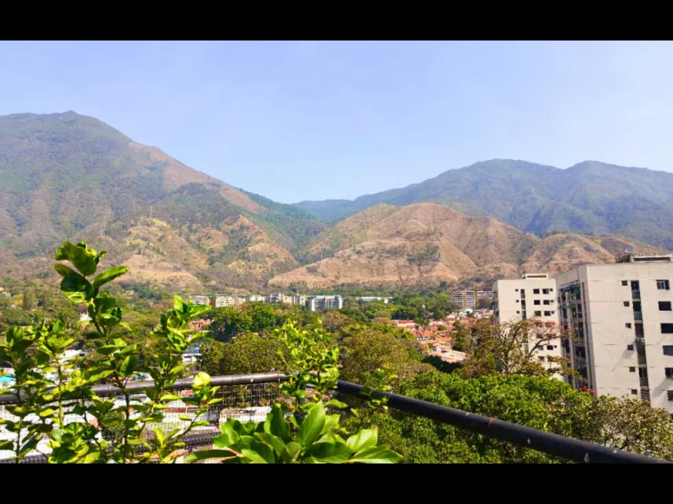 Venta de PH, Urb Los Chorros, 502mt2,5H,6B,7E 26-11 - 29