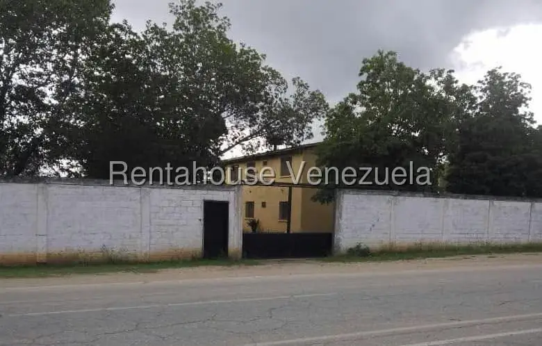 Terreno (Comercial) en Venta en Parroquia El Cuji, Lara