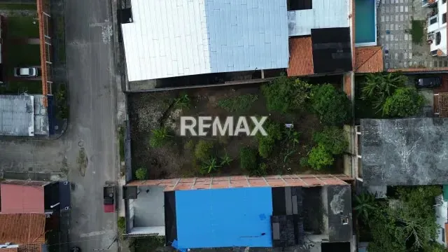 Excelente oportunidad de inversión en Rubio. Ubicado en la Av. 9 entre calles 23 y 24, sector El Refugio, Municipio Junín - 2