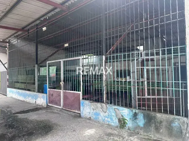 ALQUILO LOCAL COMERCIAL AGUA BLANCA - 5