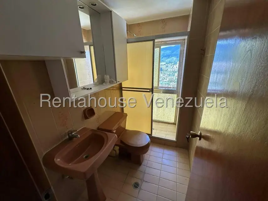 Apartamento (1 Nivel) en Venta en Colinas de Bello Monte, Distrito Metropolitano - 19