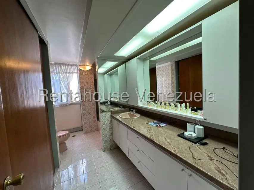 Apartamento (1 Nivel) en Venta en Colinas de Bello Monte, Distrito Metropolitano - 27