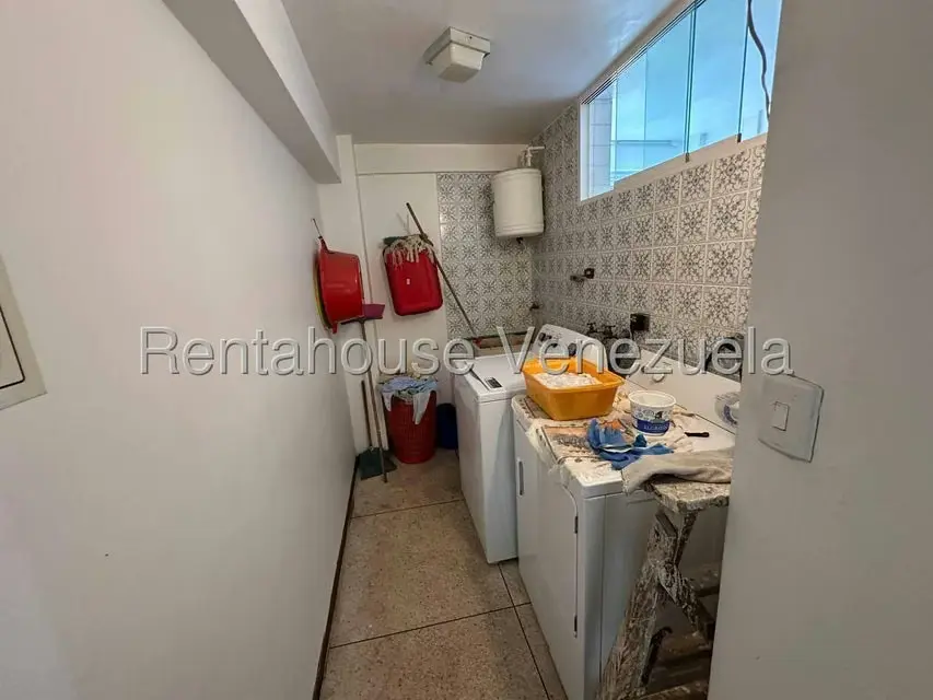 Apartamento (1 Nivel) en Venta en Colinas de Bello Monte, Distrito Metropolitano - 35