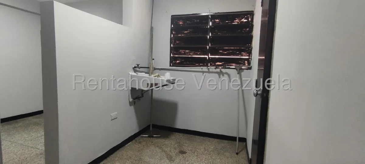 Oficina en Alquiler en Centro, Lara - 11