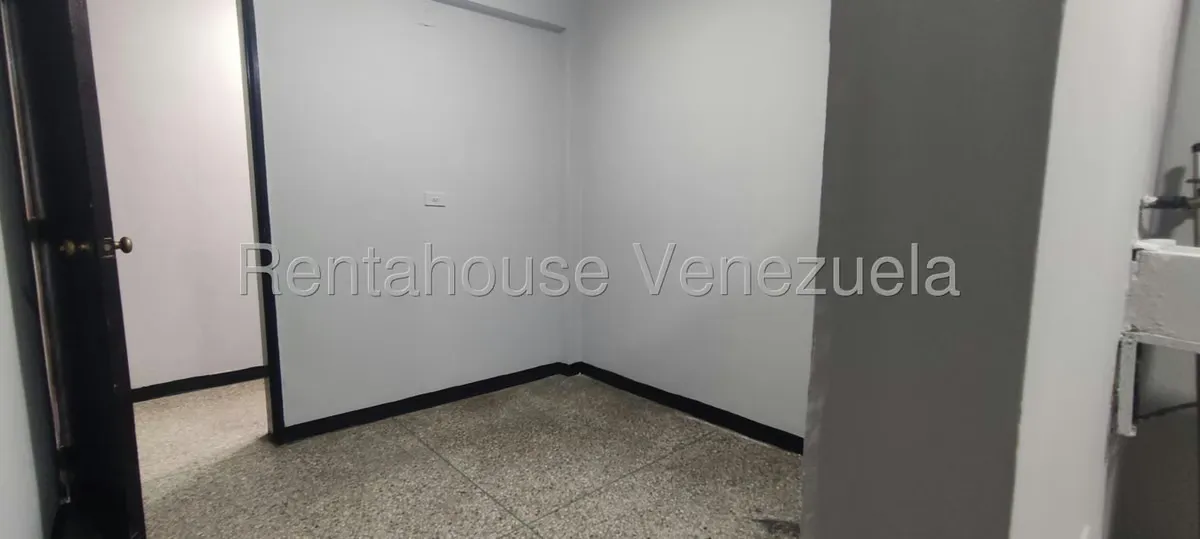 Oficina en Alquiler en Centro, Lara - 15
