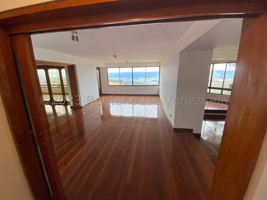 Apartamento (1 Nivel) en Venta en Los Naranjos del Cafetal, Distrito Metropolitano - 4