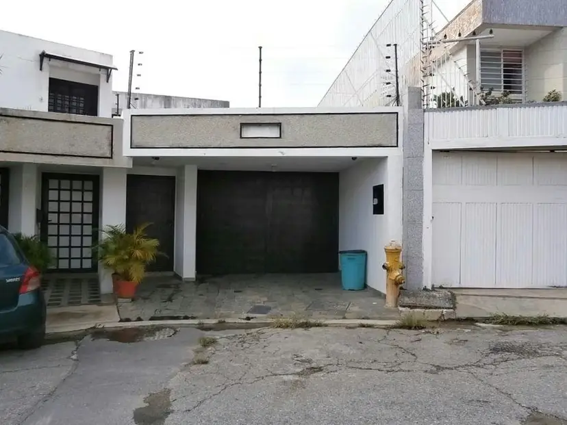 Casa (Multipes Niveles) en Venta en Colinas de Santa Monica, Distrito Metropolitano