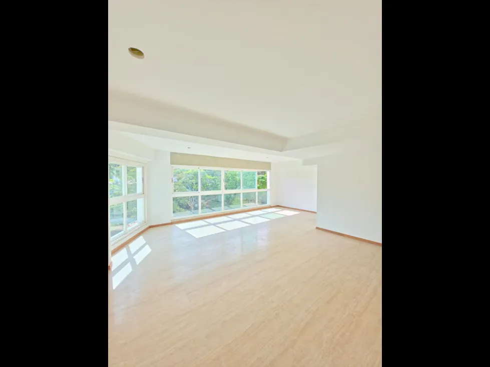 PENT HOUSE EN VENTA 205 M2 - URB LOMAS DE LAS MERCEDES