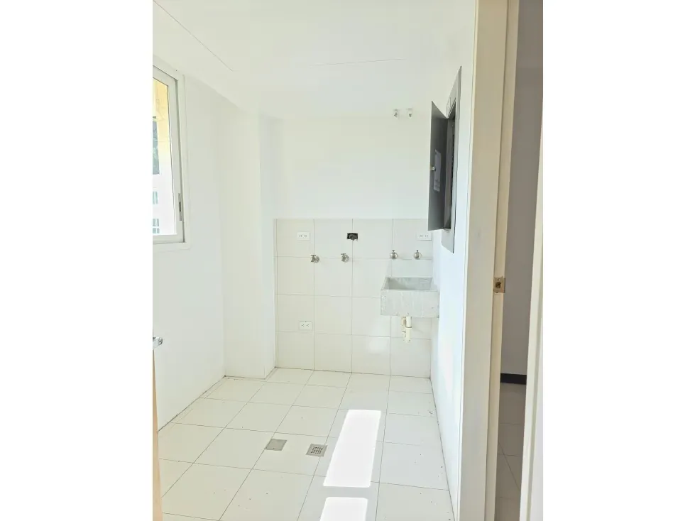 PENT HOUSE EN VENTA 205 M2 - URB LOMAS DE LAS MERCEDES - 4
