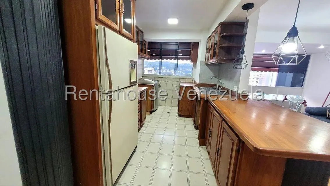 Apartamento (1 Nivel) en Venta en Los Dos Caminos, Distrito Metropolitano - 5