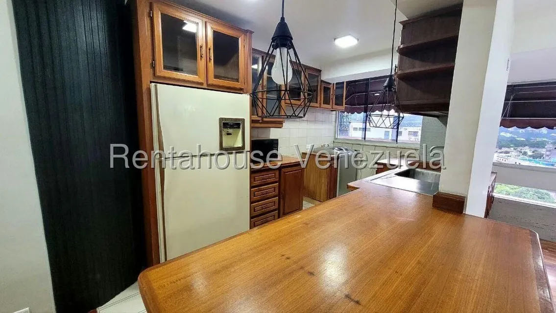 Apartamento (1 Nivel) en Venta en Los Dos Caminos, Distrito Metropolitano - 6