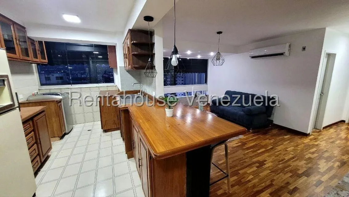 Apartamento (1 Nivel) en Venta en Los Dos Caminos, Distrito Metropolitano - 7