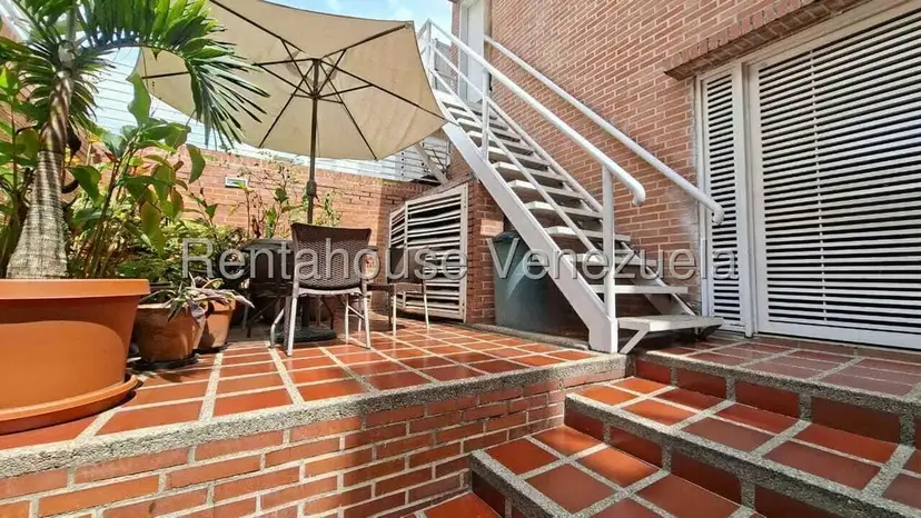 Comercial (Oficina) en Alquiler en Los Chaguaramos, Distrito Metropolitano