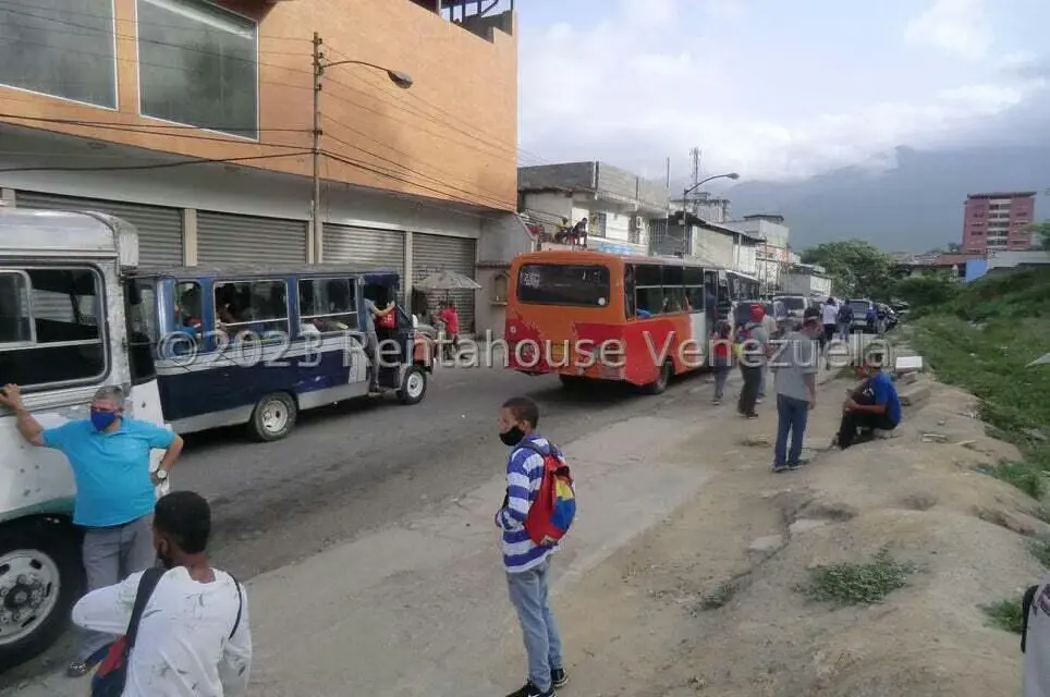 Terreno (Comercial) en Venta en Guatire, Miranda - 3