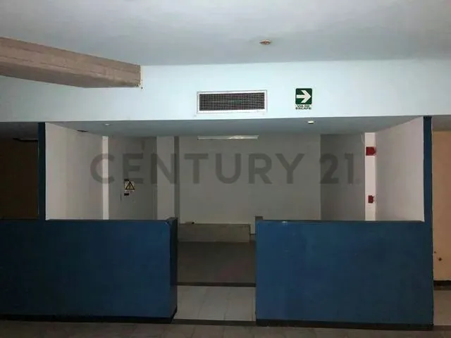 Local De 168 Mts2 En Alquiler En El Cc El Refugio. - 8