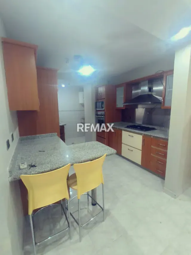 EN VENTA APARTAMENTO PISO 2 RESD LOS HIMALAYA - 4