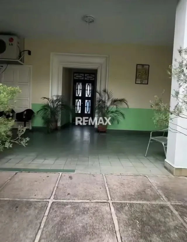 EN VENTA HERMOSA CASONA EN EL CENTRO - 3