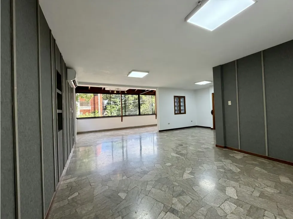 Se Alquila casa/558M2 terreno/5h+s/4b+s/3p/Sebucan/2658 - 5