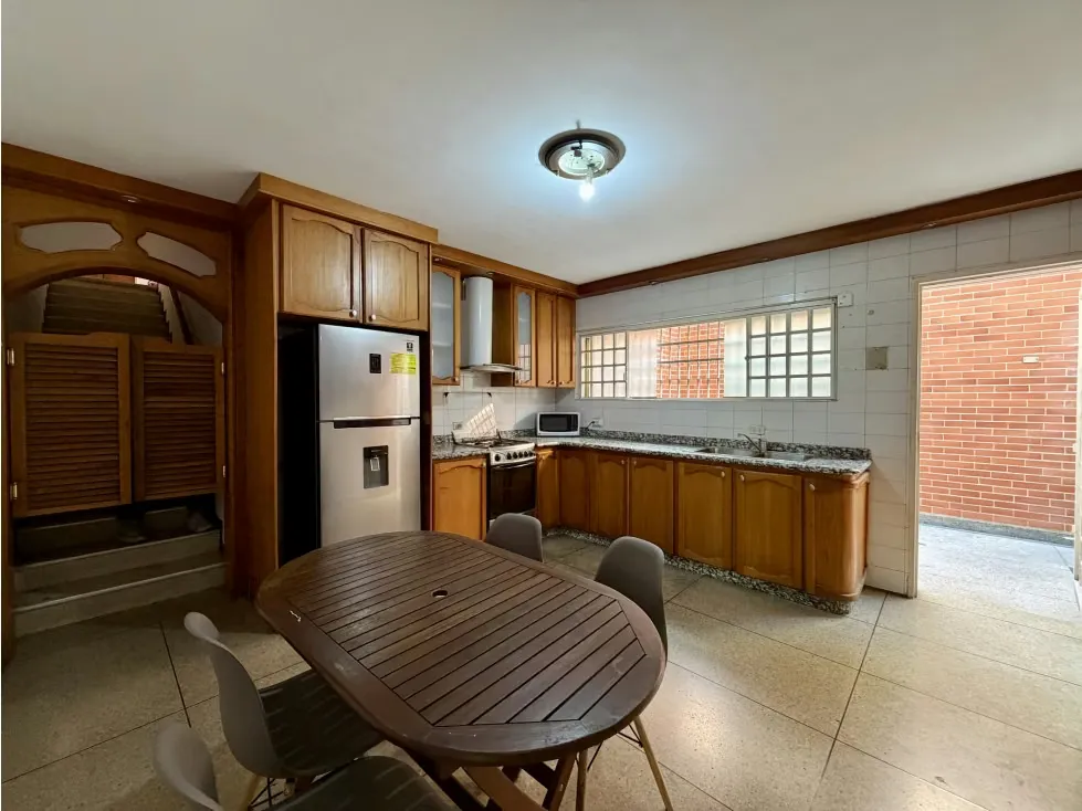 Se Alquila casa/558M2 terreno/5h+s/4b+s/3p/Sebucan/2658 - 7