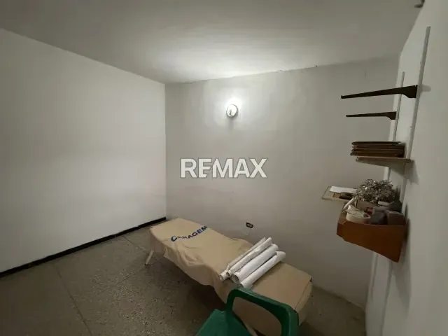Casa en Urb. La hacienda - 14