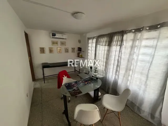 Casa en Urb. La hacienda - 5