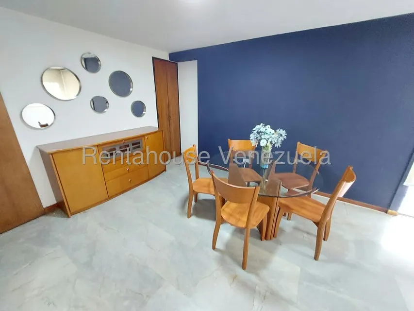 Apartamento (1 Nivel) en Alquiler en Los Palos Grandes, Distrito Metropolitano - 8