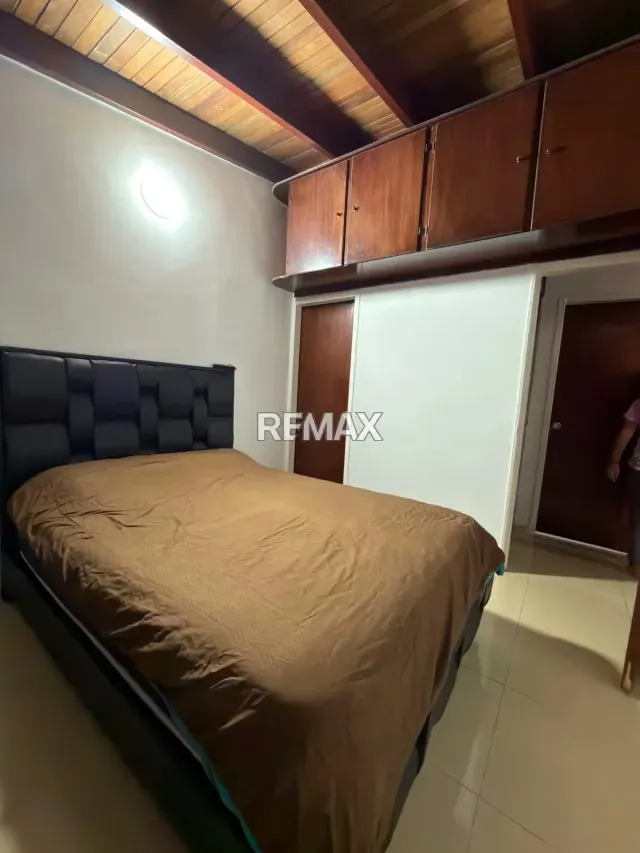 Se vende apartamento Urb la laguna - 11