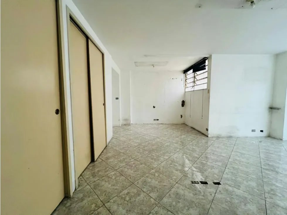 Se alquila oficina 54,87m² El Rosal