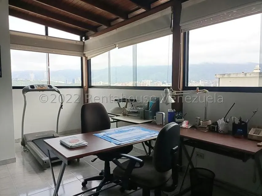 Apartamento (Duplex) en Venta en Santa Monica, Distrito Metropolitano - 12