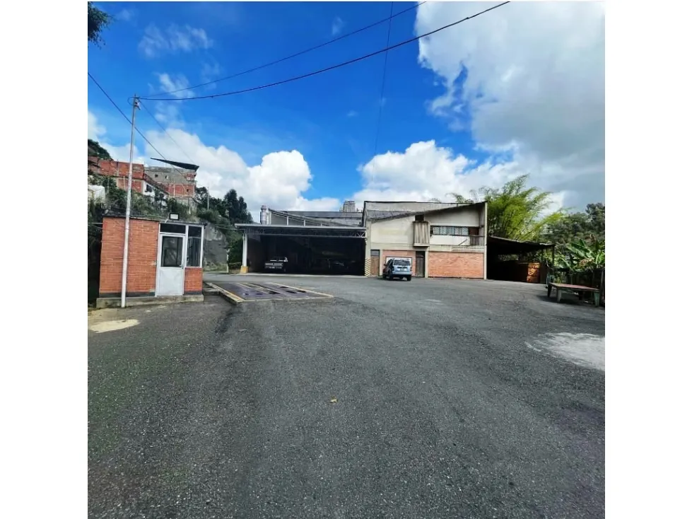 GALPÓN EN VENTA 1500 Mts2 Caracas