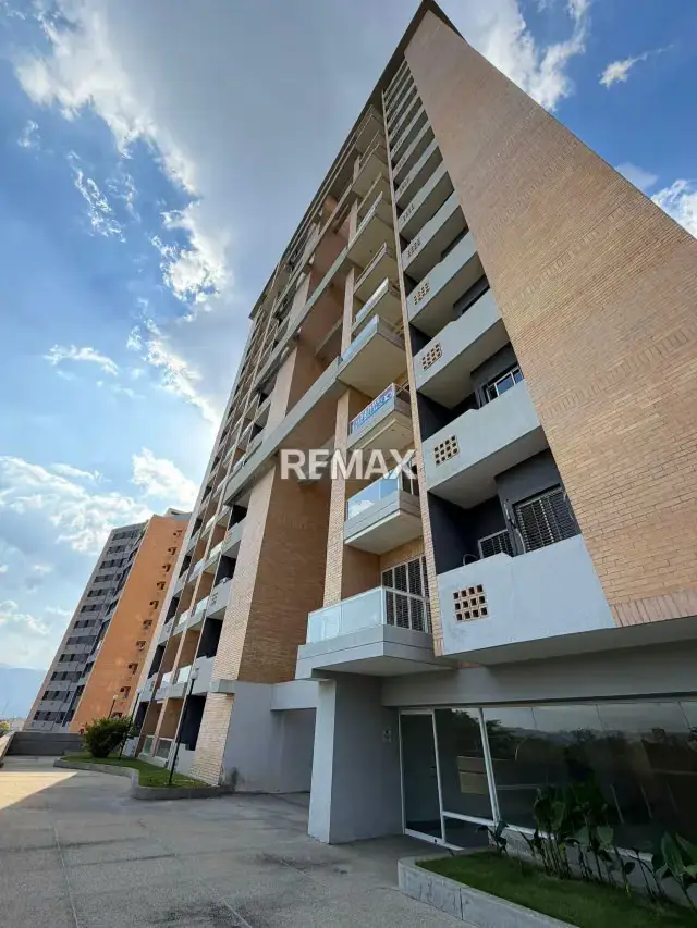 Venta de Exclusivo Apartamento en Resd. Balcones del Viento Tazajal Naguanagua
