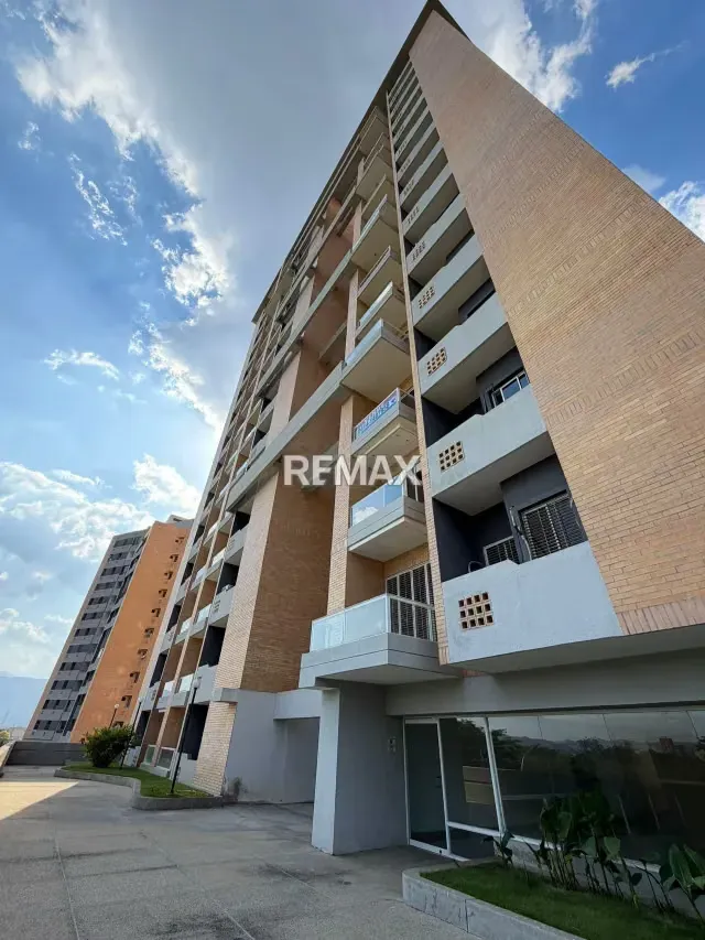Venta de Exclusivo Apartamento en Resd. Balcones del Viento Tazajal Naguanagua